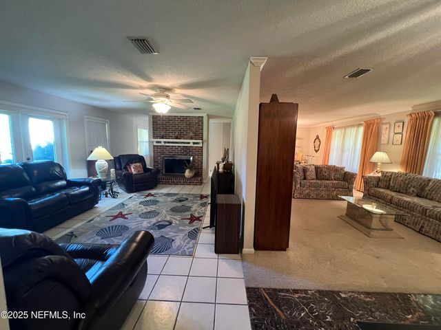 3962 EUNICE Road, Jacksonville, FL 32250