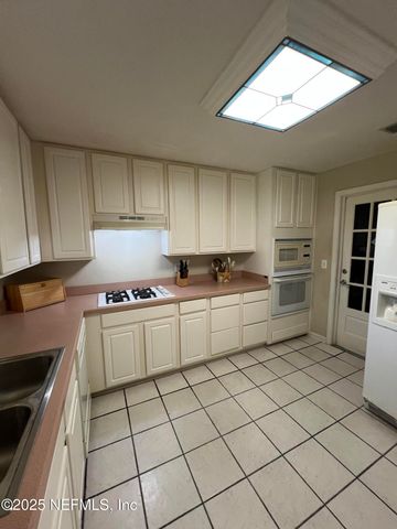 3962 EUNICE Road, Jacksonville, FL 32250