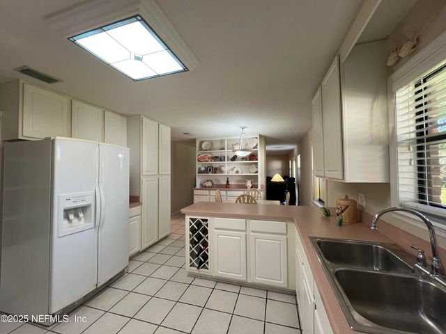 3962 EUNICE Road, Jacksonville, FL 32250