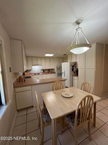 3962 EUNICE Road, Jacksonville, FL 32250