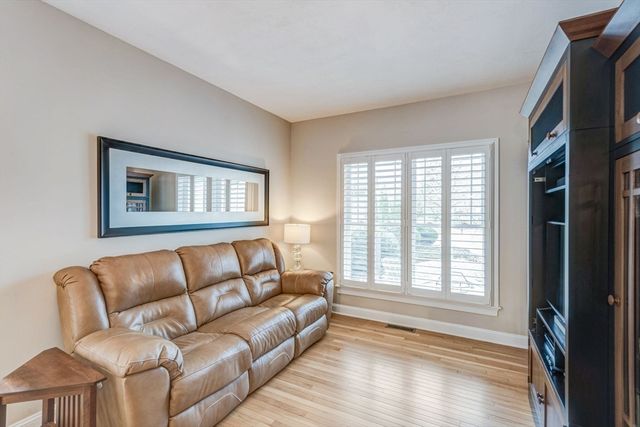 17 Aberdeen 17, Plymouth, MA 02360