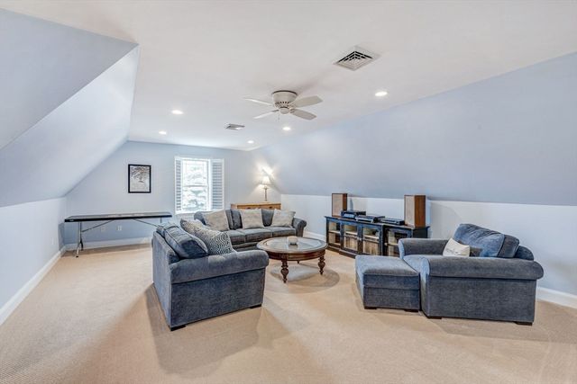 17 Aberdeen 17, Plymouth, MA 02360