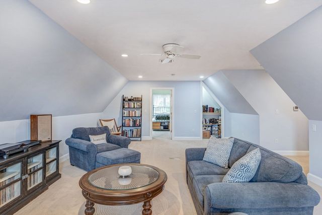 17 Aberdeen 17, Plymouth, MA 02360