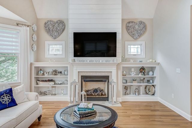 17 Aberdeen 17, Plymouth, MA 02360