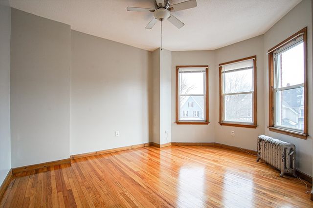 193 Beech Street 193, Holyoke, MA 01040