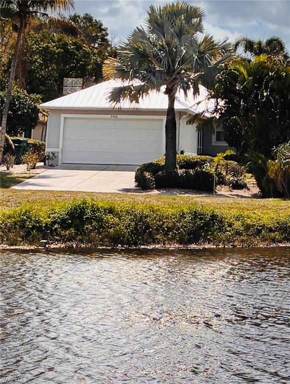 2500 Lee ST, NAPLES, FL 34112 — photo 2