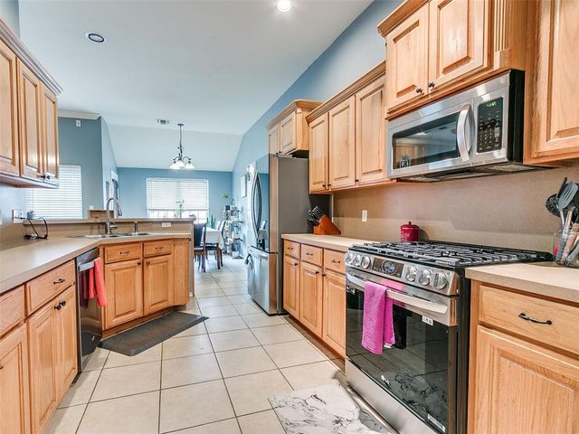 2608 SE 96th Street, Moore, OK 73160