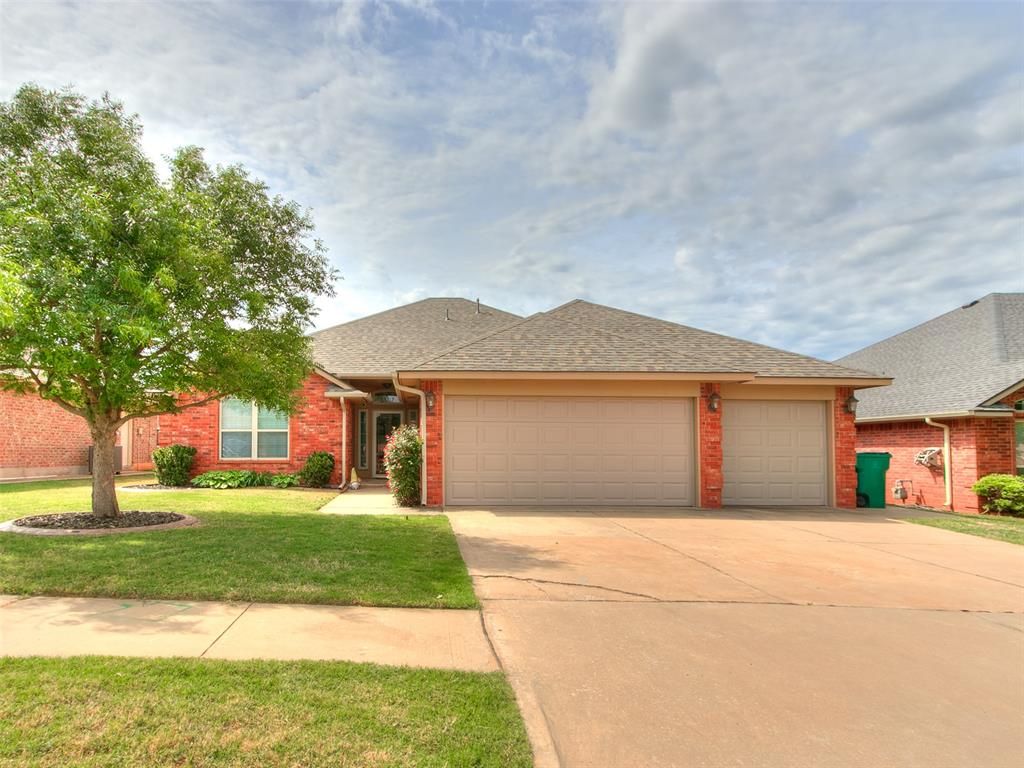 2608 SE 96th Street, Moore, OK 73160