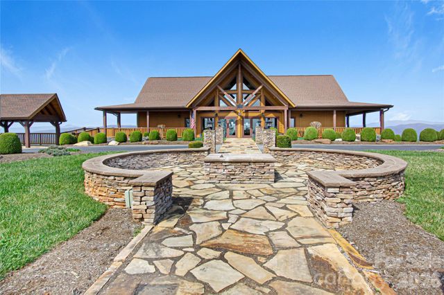5360 Dogwood Way 839, Lenoir, NC 28645