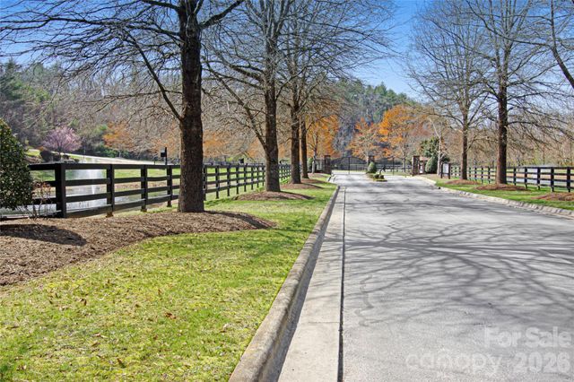 5360 Dogwood Way 839, Lenoir, NC 28645