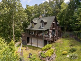 169 Laurel Creek Drive, Hendersonville, NC 28792