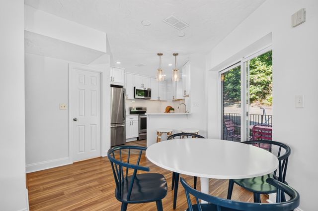 46 Tinson Rd 9, Quincy, MA 02169