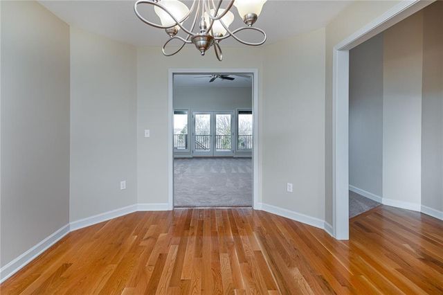 21648 W Limestone Ridge W, Paola, KS 66071