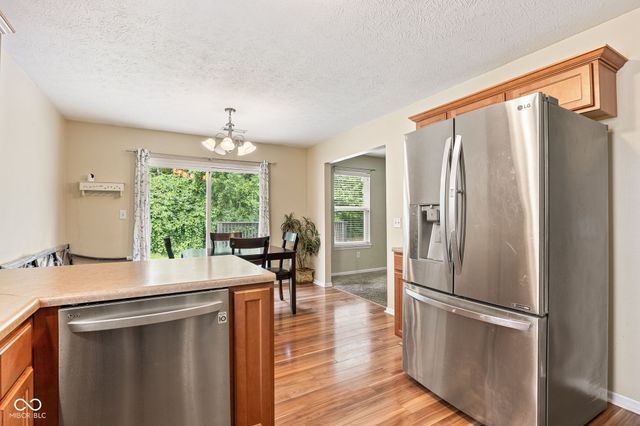892 Flying Sun Drive, Avon, IN 46123