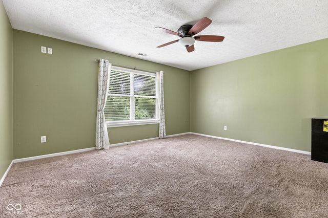 892 Flying Sun Drive, Avon, IN 46123