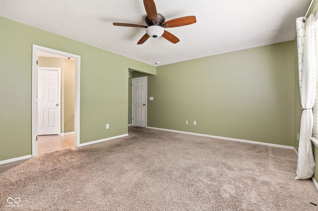 892 Flying Sun Drive, Avon, IN 46123