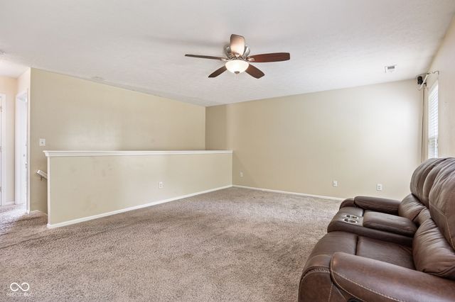 892 Flying Sun Drive, Avon, IN 46123