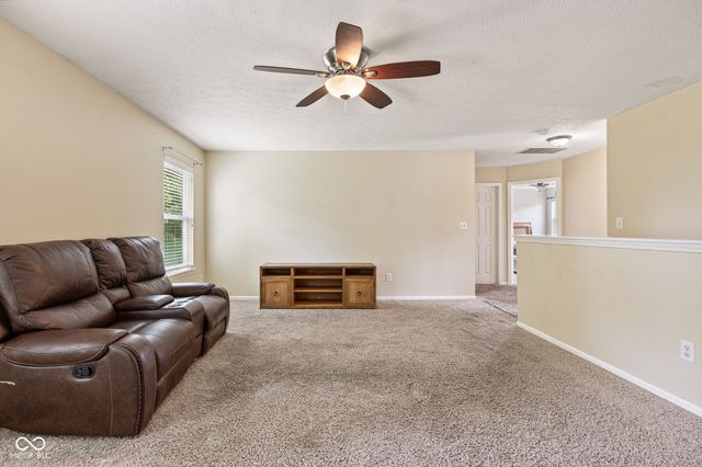892 Flying Sun Drive, Avon, IN 46123
