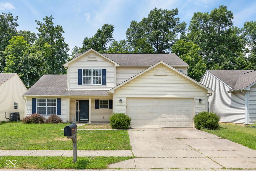 892 Flying Sun Drive, Avon, IN 46123