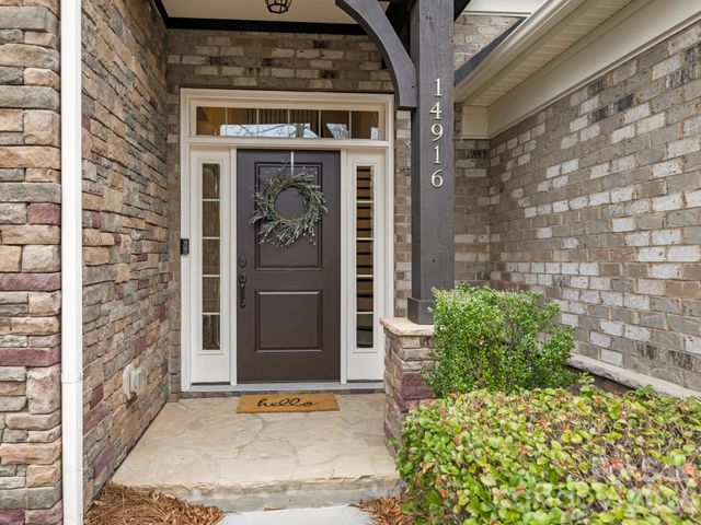 14916 Creeks Edge Drive, Charlotte, NC 28278
