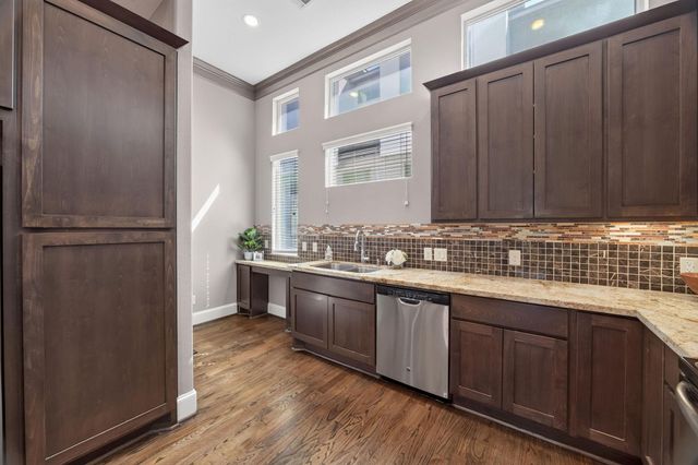 2307 Camden Drive C, Houston, TX 77021