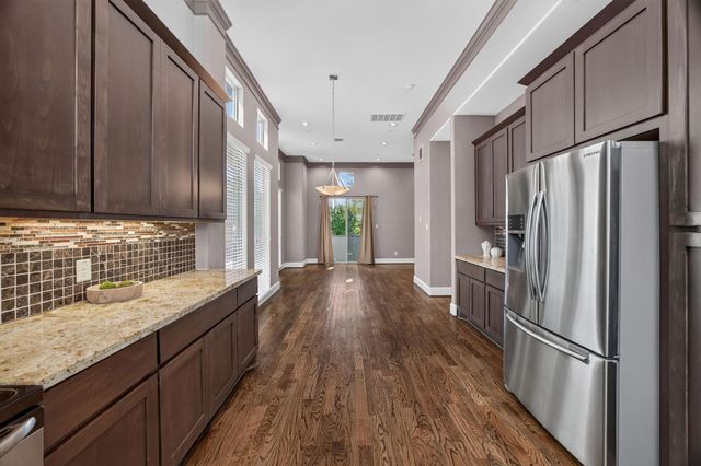 2307 Camden Drive C, Houston, TX 77021