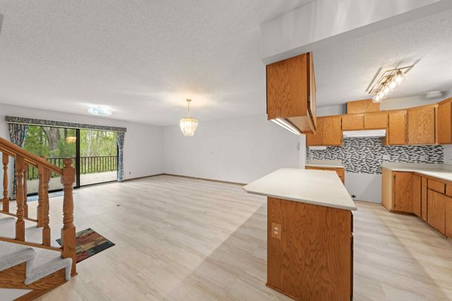 4 Ridge Road B, Circle Pines, MN 55014