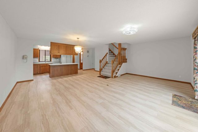 4 Ridge Road B, Circle Pines, MN 55014
