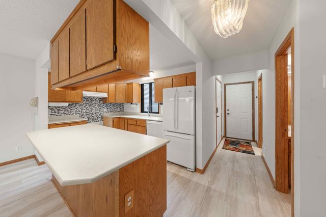 4 Ridge Road B, Circle Pines, MN 55014