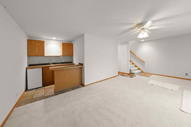 4 Ridge Road B, Circle Pines, MN 55014