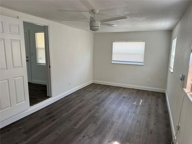 4621 17TH AVENUE S, St Petersburg, FL 33711