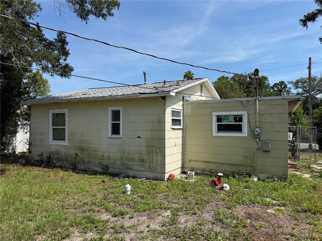 4621 17TH AVENUE S, St Petersburg, FL 33711