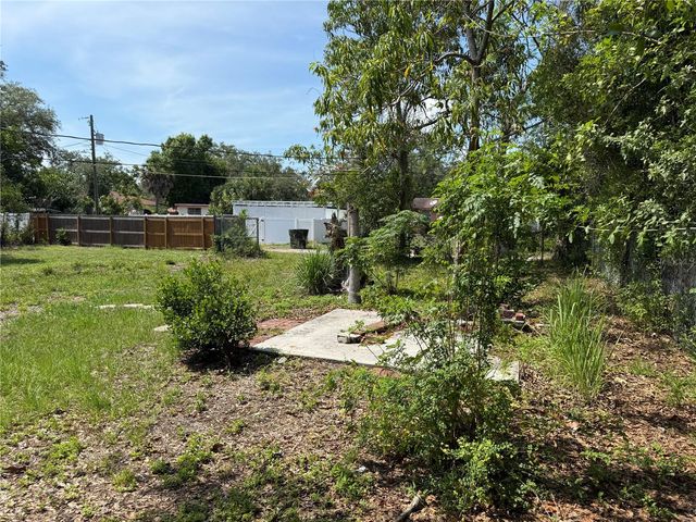 4621 17TH AVENUE S, St Petersburg, FL 33711