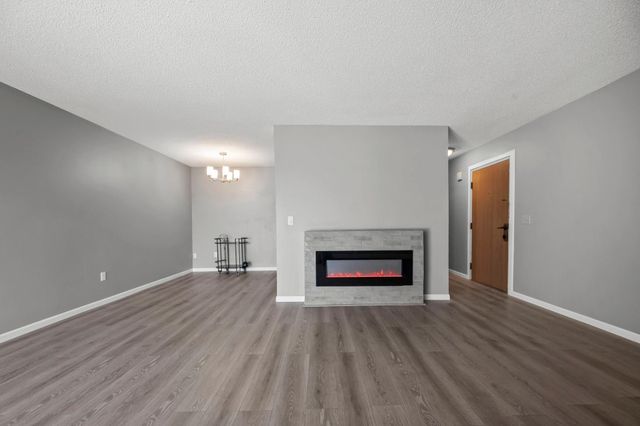 12816 Nicollet Avenue 102, Burnsville, MN 55337