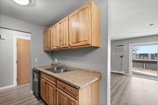 12816 Nicollet Avenue 102, Burnsville, MN 55337