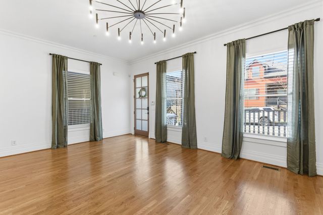 315 Augusta Ave, Pleasant View, TN 37146