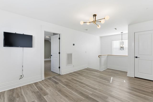 315 Augusta Ave, Pleasant View, TN 37146