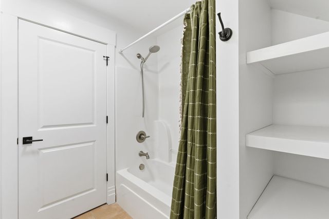 315 Augusta Ave, Pleasant View, TN 37146