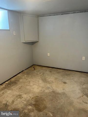 2070 E HAINES ST, Philadelphia, PA 19138