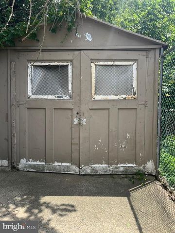 2070 E HAINES ST, Philadelphia, PA 19138