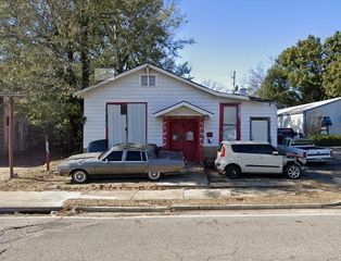 654 Holcombe Avenue, Mobile, AL 36606