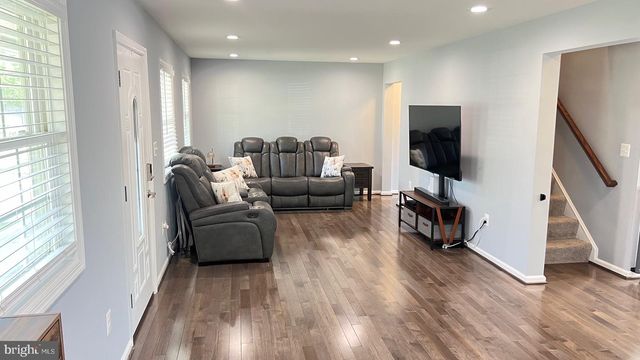 811 223RD ST, Pasadena, MD 21122