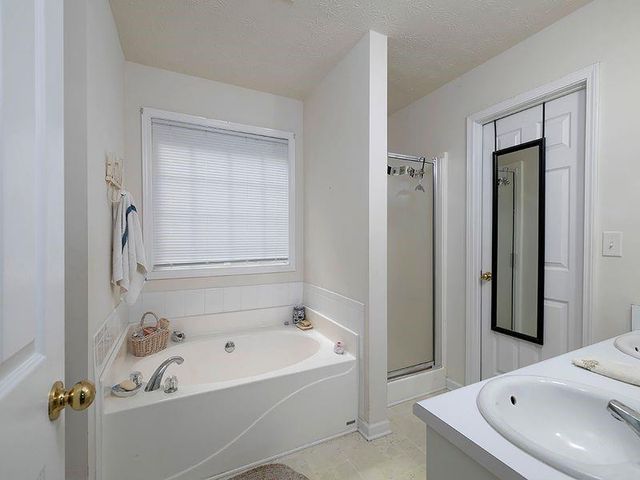55 Dearing Woods Bend, Covington, GA 30014