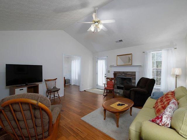 55 Dearing Woods Bend, Covington, GA 30014