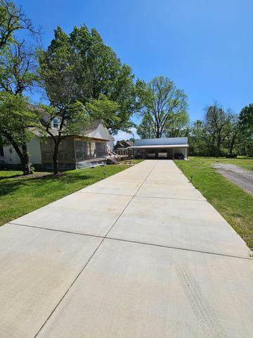 403 S COLLEGE ST, Halls, TN 38040