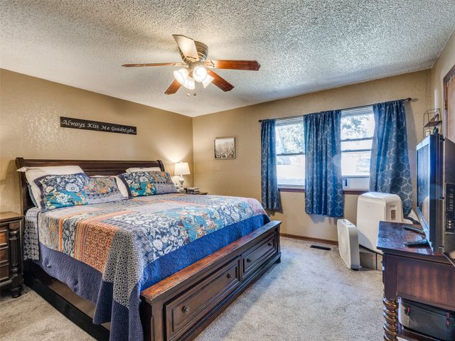 326 Spruce Court, Sand Springs, OK 74063