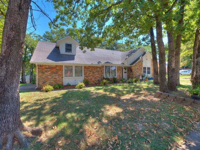 326 Spruce Court, Sand Springs, OK 74063