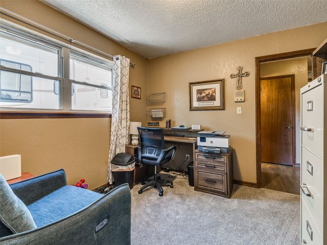 326 Spruce Court, Sand Springs, OK 74063