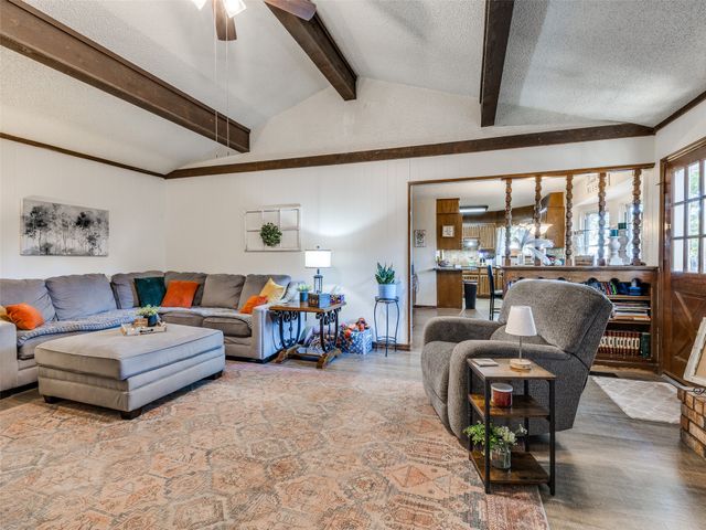326 Spruce Court, Sand Springs, OK 74063