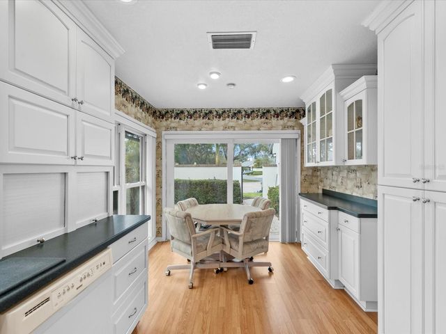 10671 ANDREW LANE, Seminole, FL 33777